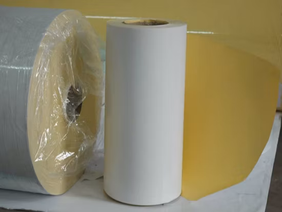 Beschichtetes, selbstklebendes, halbglänzendes Aufkleberpapier, Pergamin-Trennpapier in Rollenform